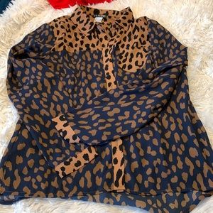 Venus leopard top size 8